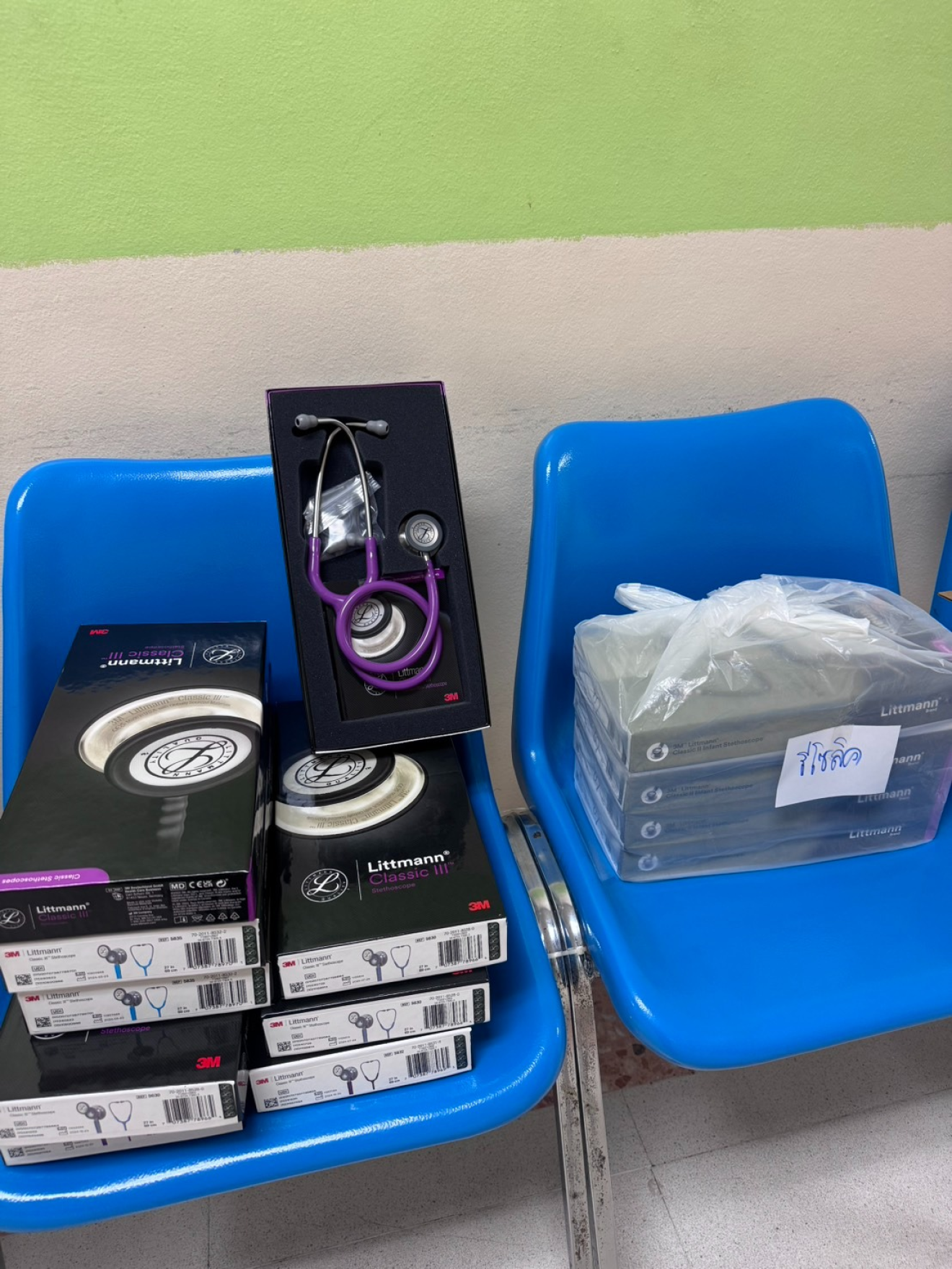 ส่งมอบ หูฟังแพทย์ผู้ใหญ่และเด็กเล็ก
